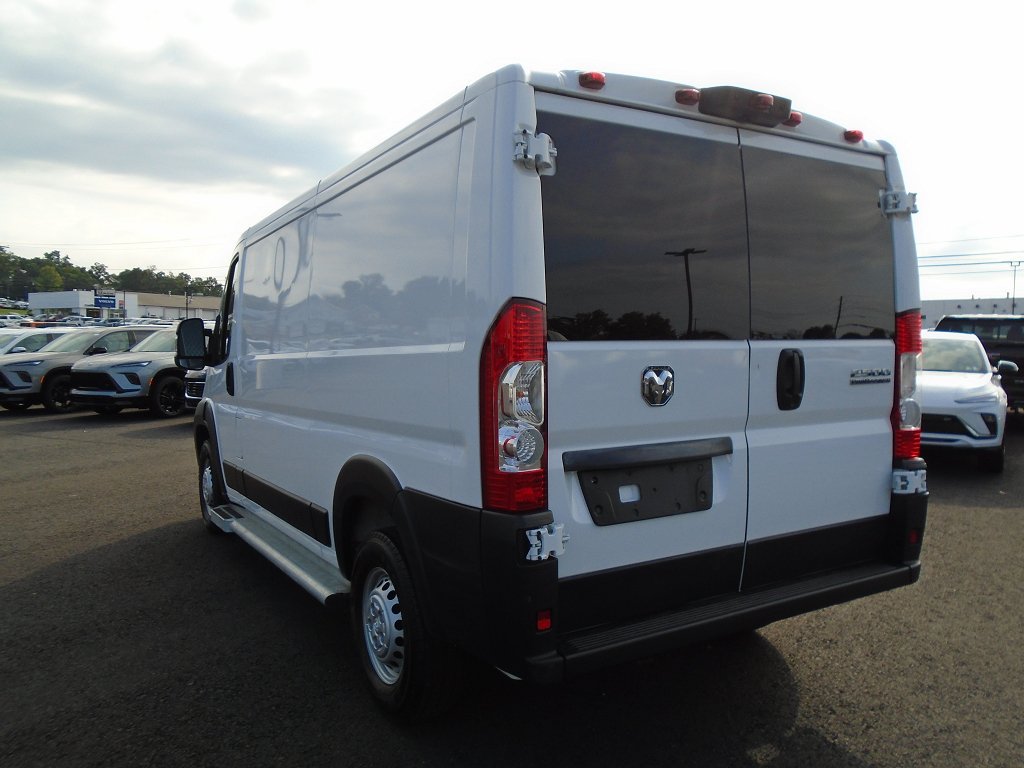 Used 2025 RAM ProMaster 2500 w/ U-Haul Equipment Group FWD image 4