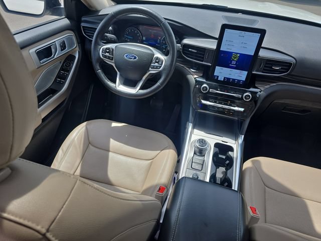 Certified 2023 Ford Explorer Limited w/ Limited Technology Package AWD/4WD image 34