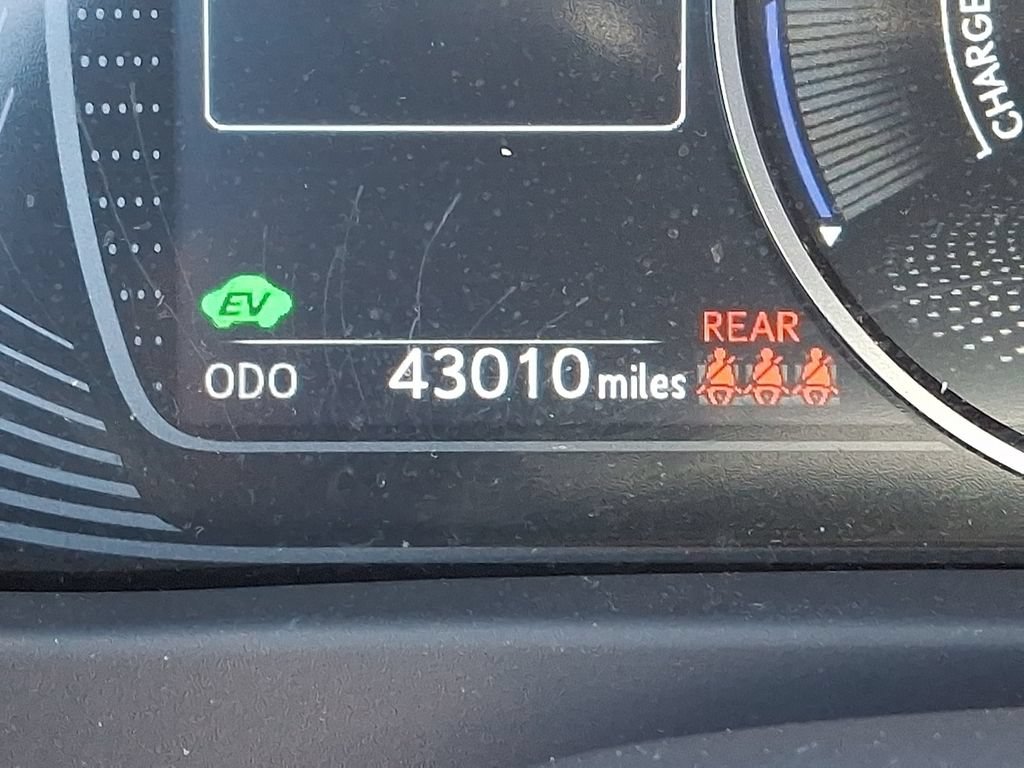 Used 2024 Lexus UX 250h AWD w/ Premium Package image 21