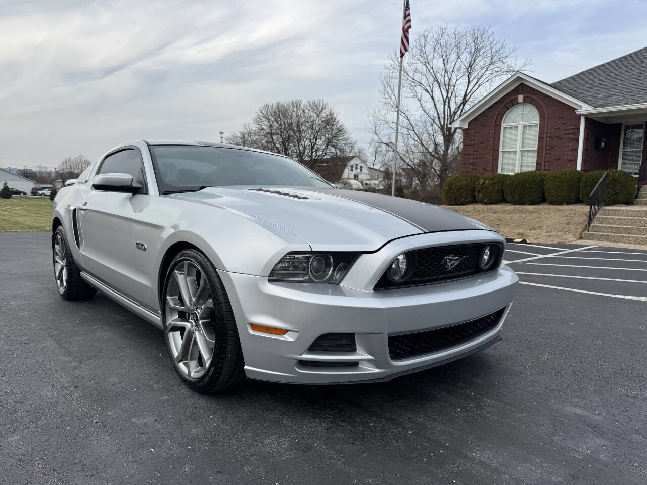 Used 2013 Ford Mustang GT Premium w/ GT Coupe Accessory Pkg 5 image 8
