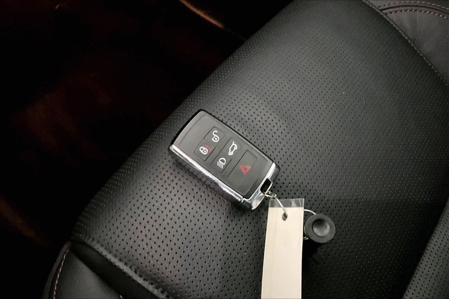 Used 2020 Jaguar E-PACE Checkered Flag image 15