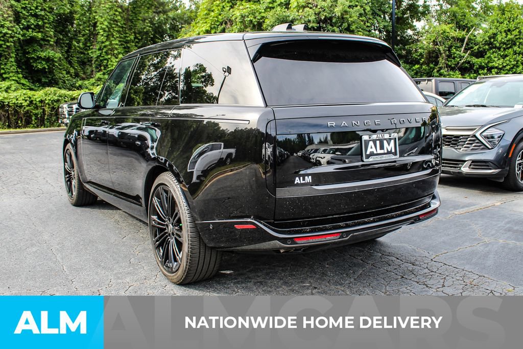 Used 2024 Land Rover Range Rover Long Wheelbase SE AWD/4WD image 4