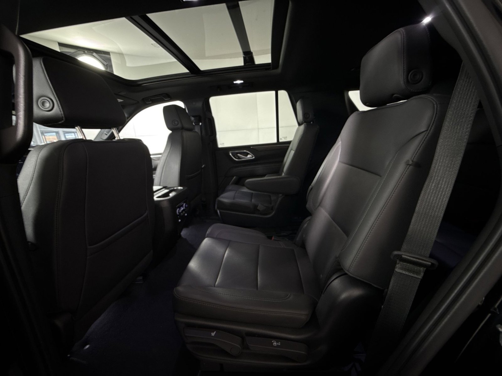 Used 2022 Chevrolet Tahoe Z71 w/ Luxury Package image 25