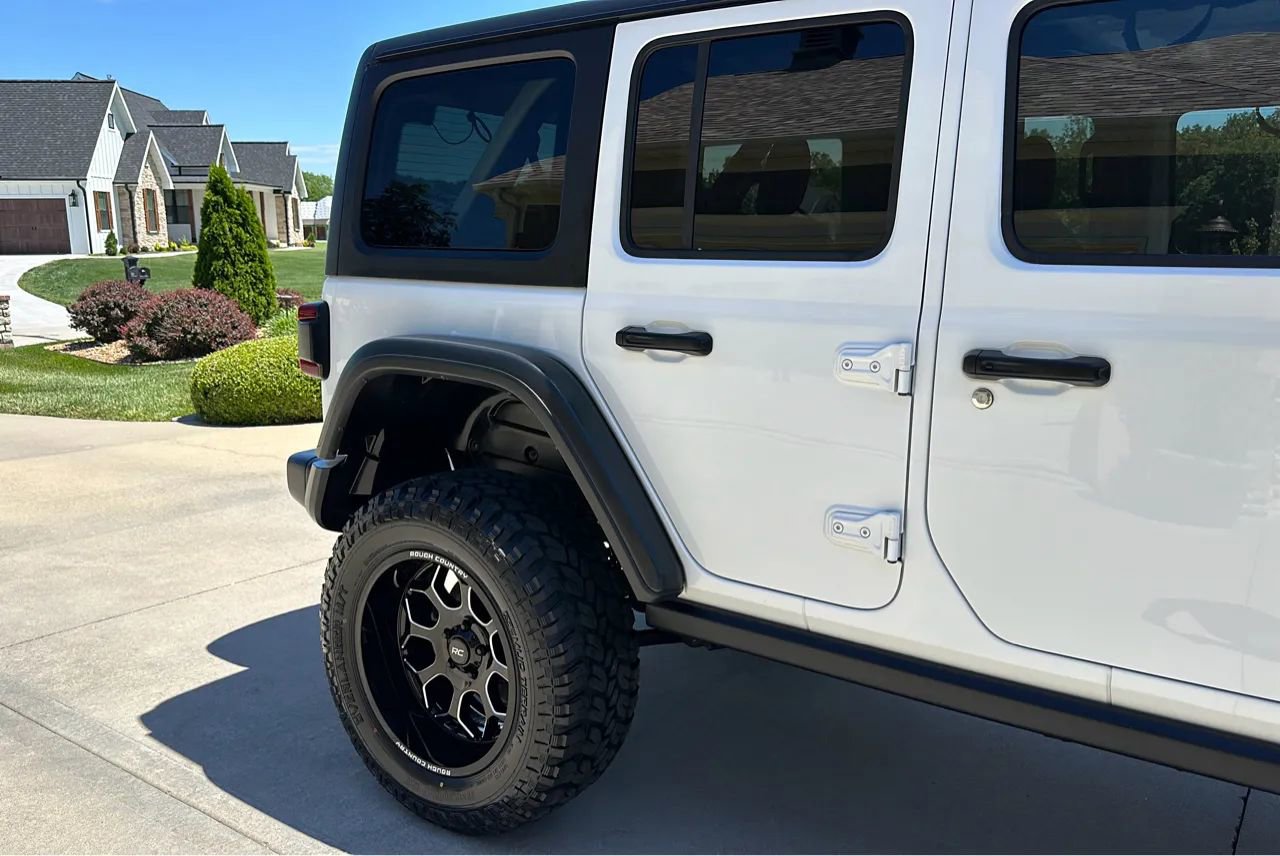 Used 2022 Jeep Wrangler Unlimited Rubicon 4xe image 23