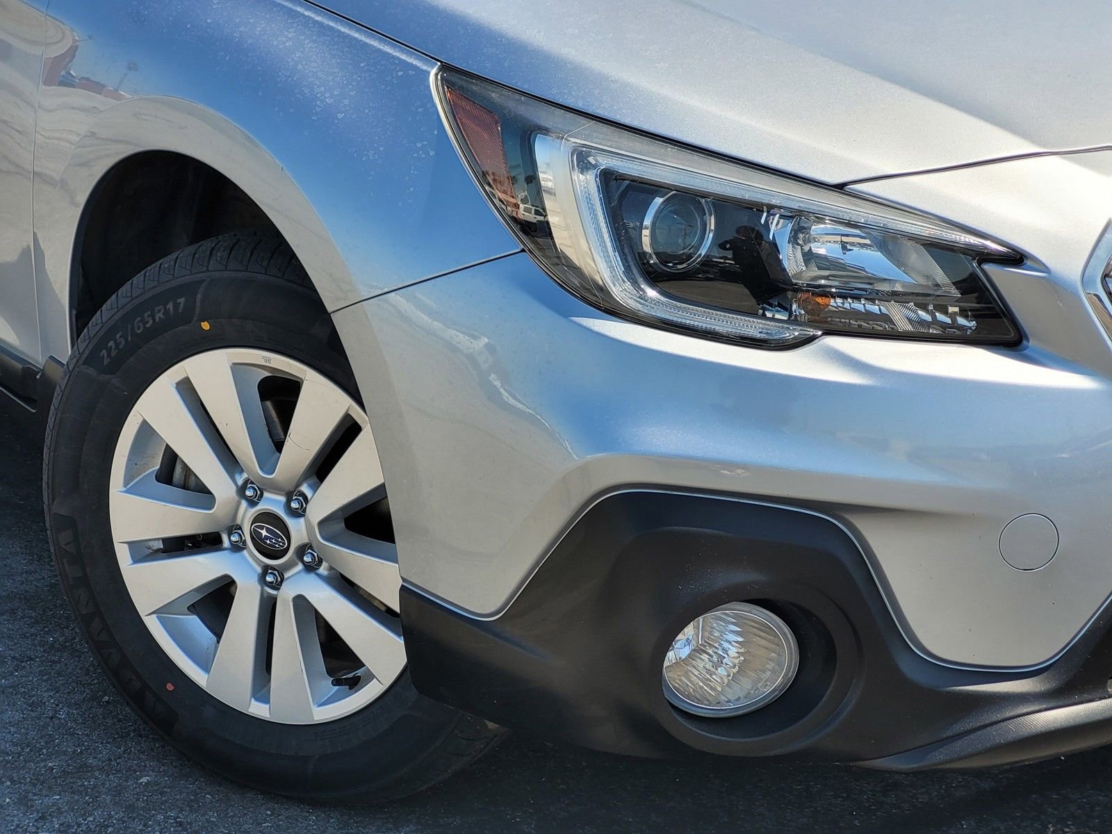 Used 2018 Subaru Outback 2.5i Premium AWD/4WD image 9