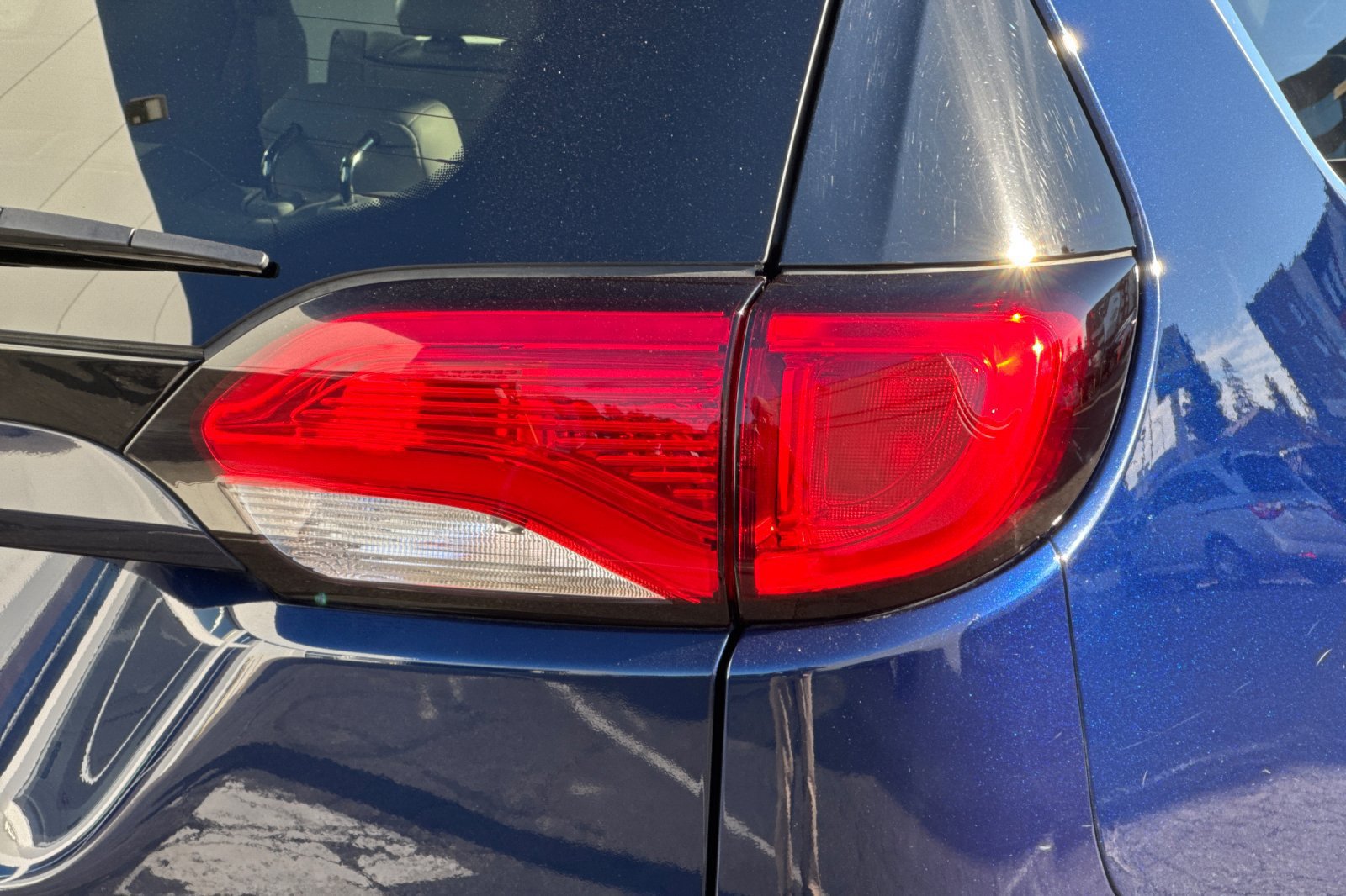 Used 2020 Chrysler Pacifica Limited w/ Advanced Safetytec Group FWD image 48