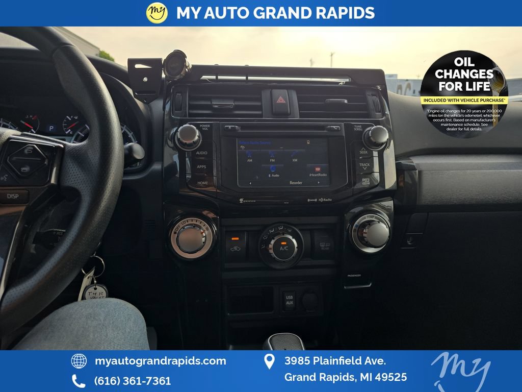 Used 2017 Toyota 4Runner TRD Off-Road Premium AWD/4WD image 19
