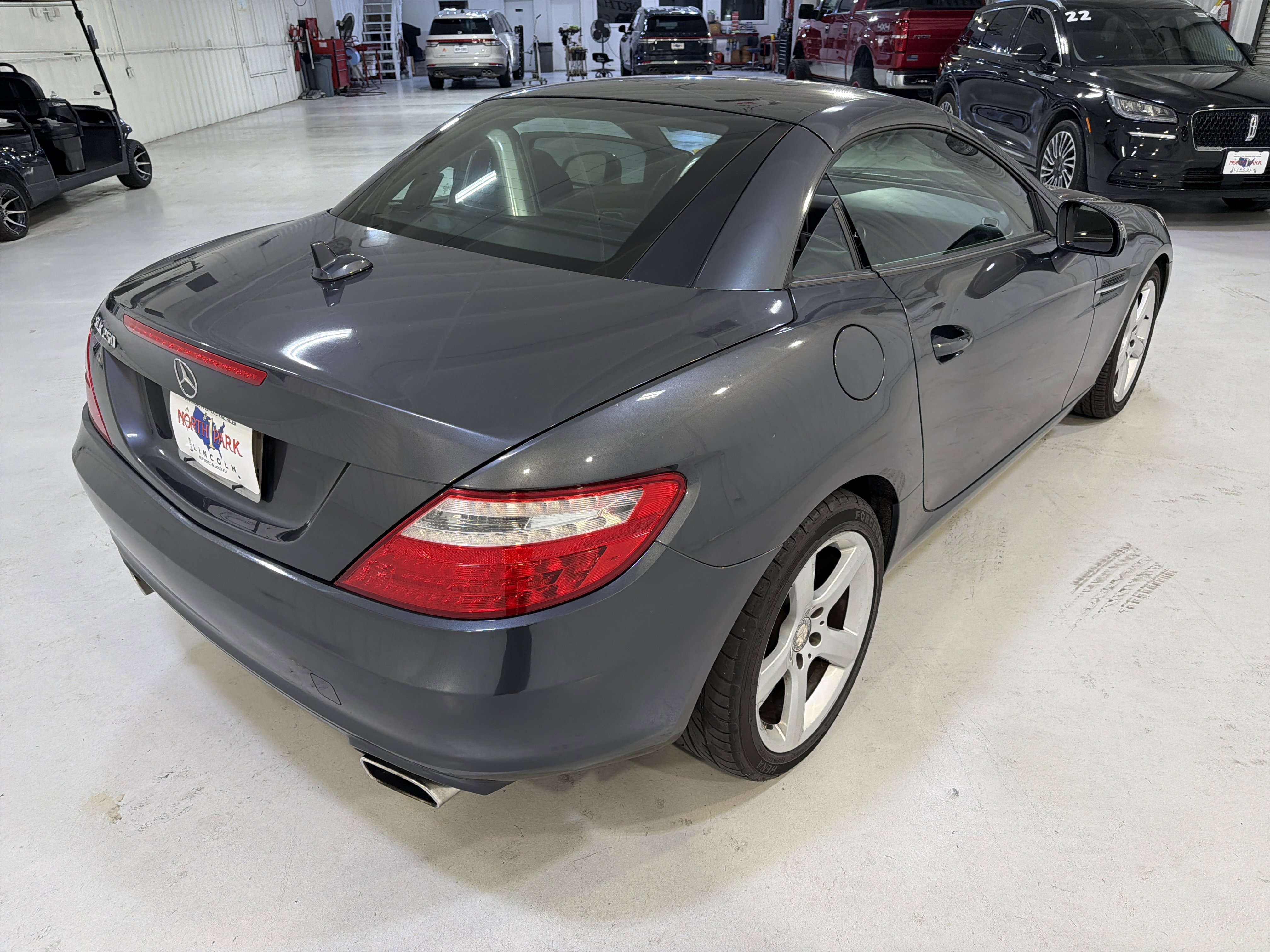 Used 2015 Mercedes-Benz SLK 250 image 5