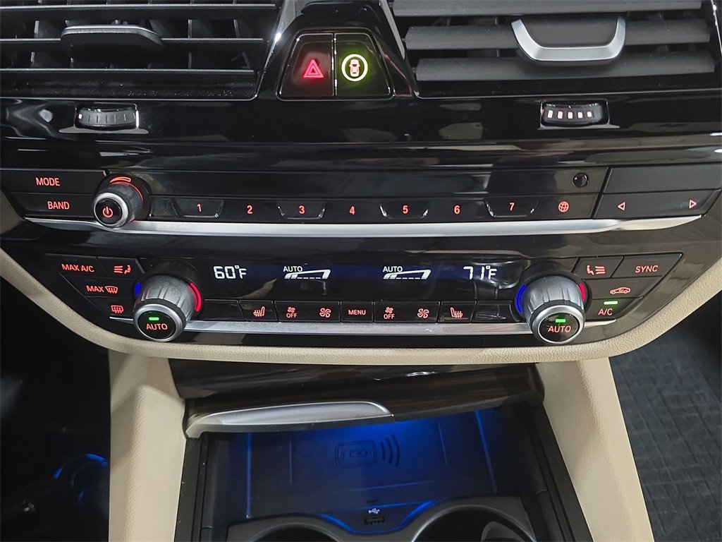 Used 2023 BMW 530e w/ Premium Package image 20