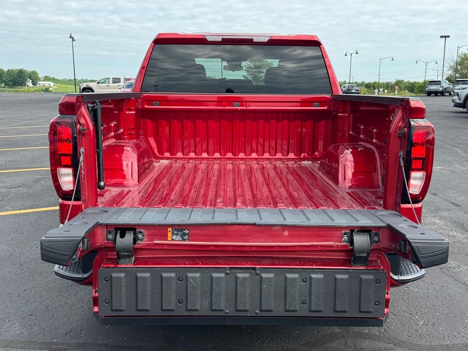 Used 2024 GMC Sierra 1500 Elevation AWD/4WD image 4