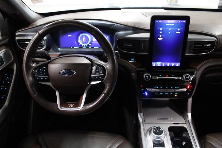 Used 2022 Ford Explorer King Ranch w/ Technology Package image 29
