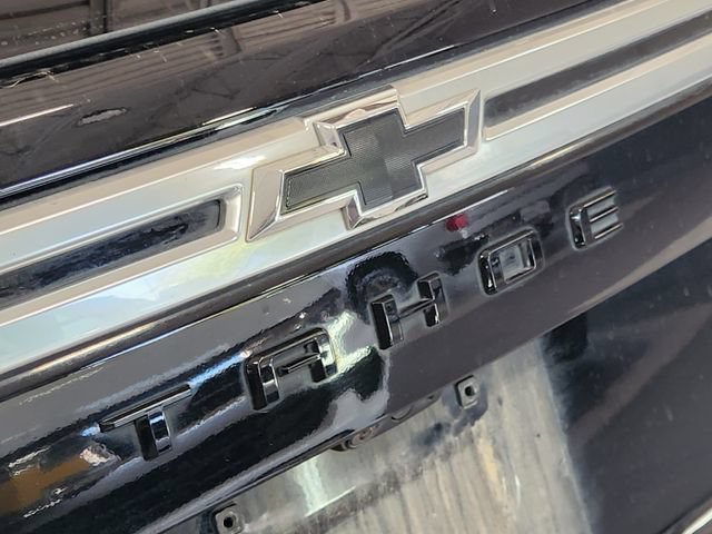 Used 2023 Chevrolet Tahoe High Country RWD image 9