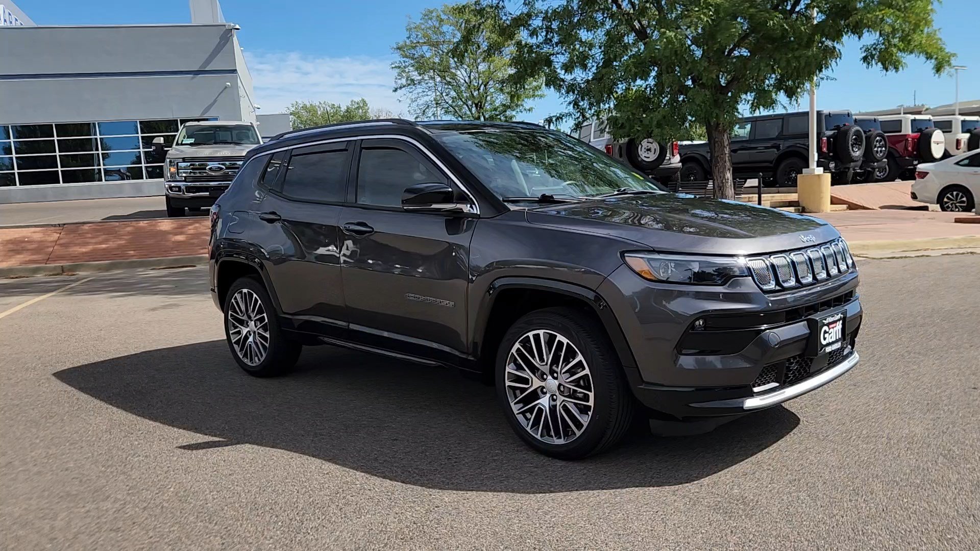 Used 2022 Jeep Compass Limited w/ Elite Group AWD/4WD image 8