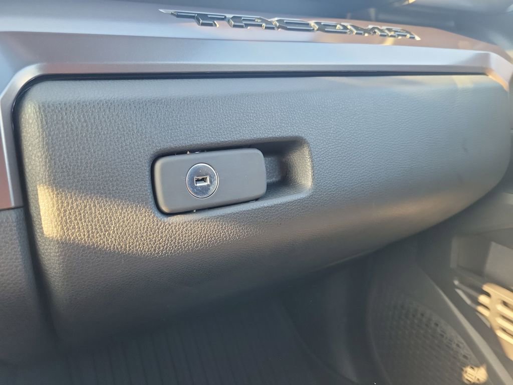 Certified 2025 Toyota Tacoma TRD Sport image 30