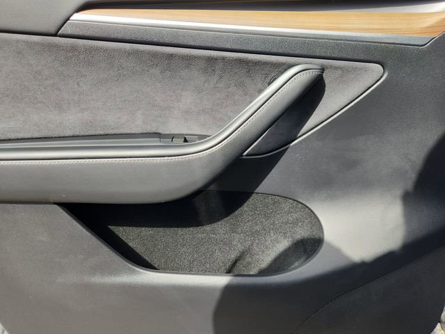 Used 2023 Tesla Model Y Performance AWD/4WD image 22
