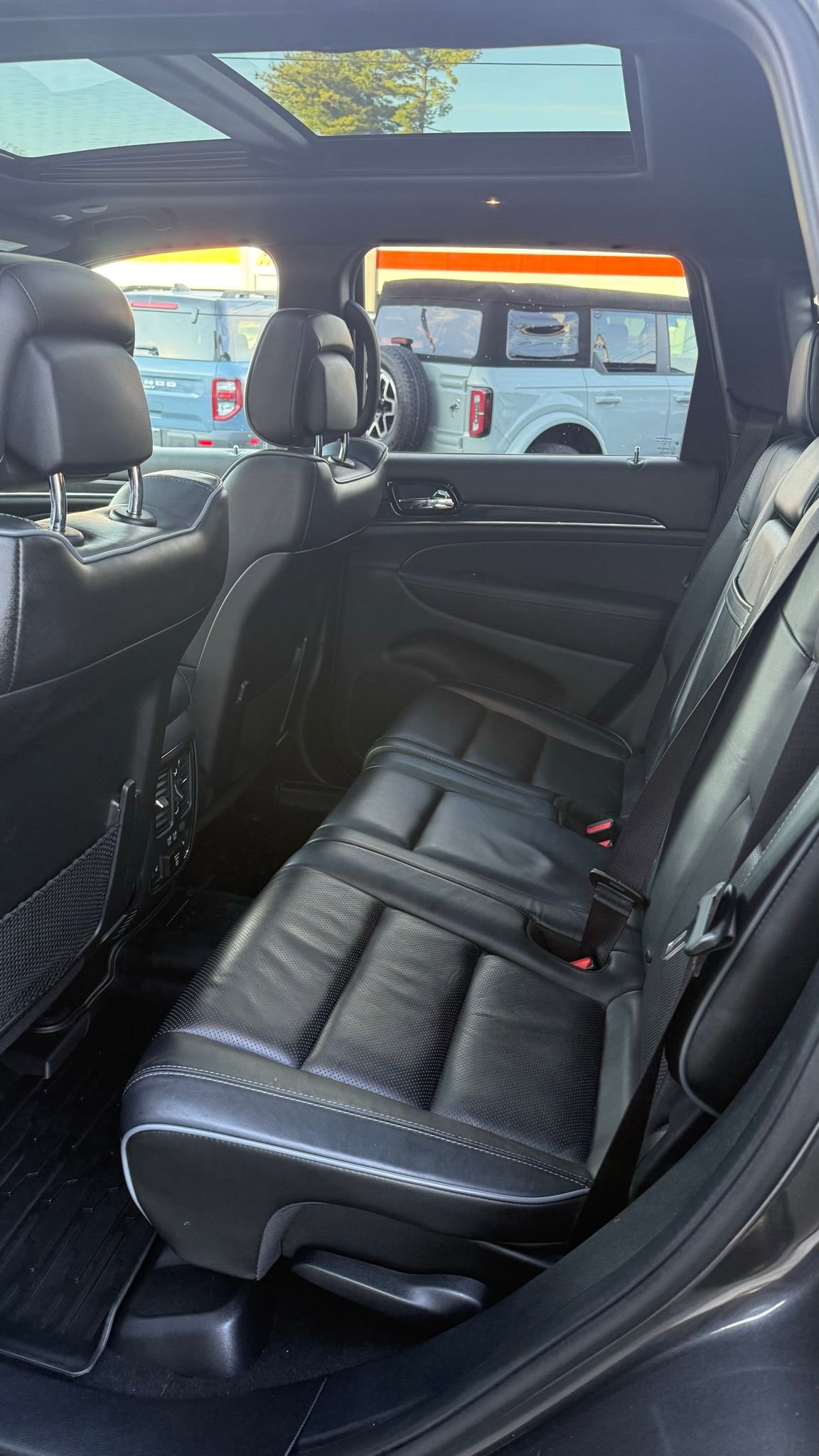 Used 2019 Jeep Grand Cherokee Overland image 29