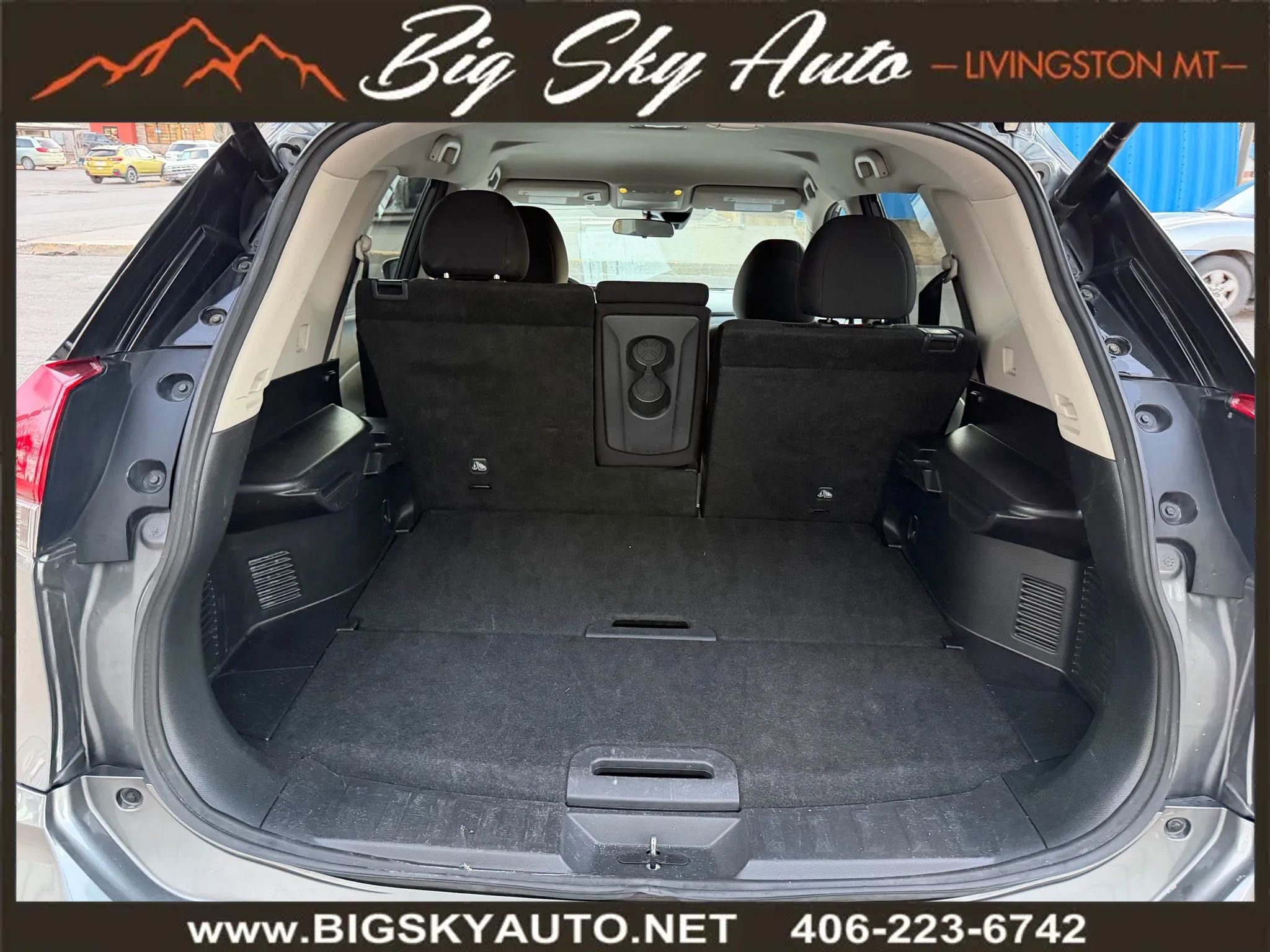 Used 2019 Nissan Rogue SV image 22