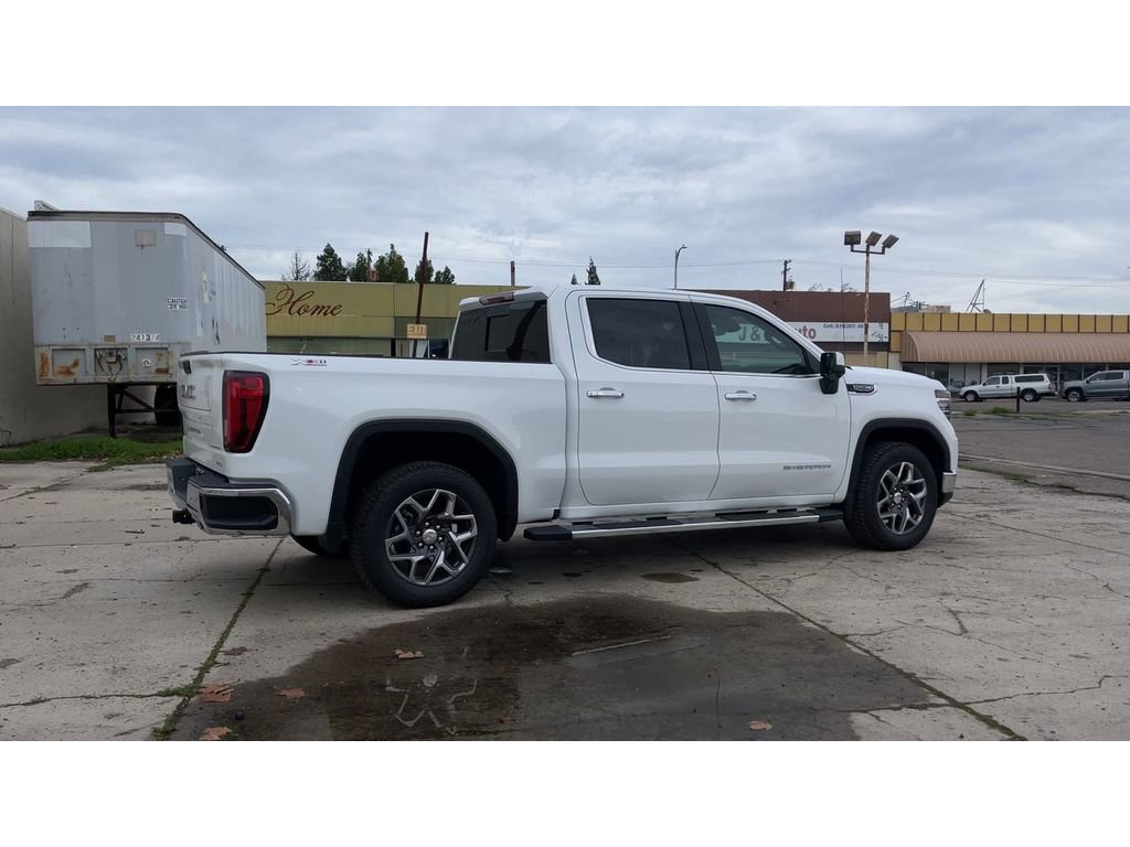 New 2026 GMC Sierra 1500 SLT w/ SLT Premium Package AWD/4WD image 3