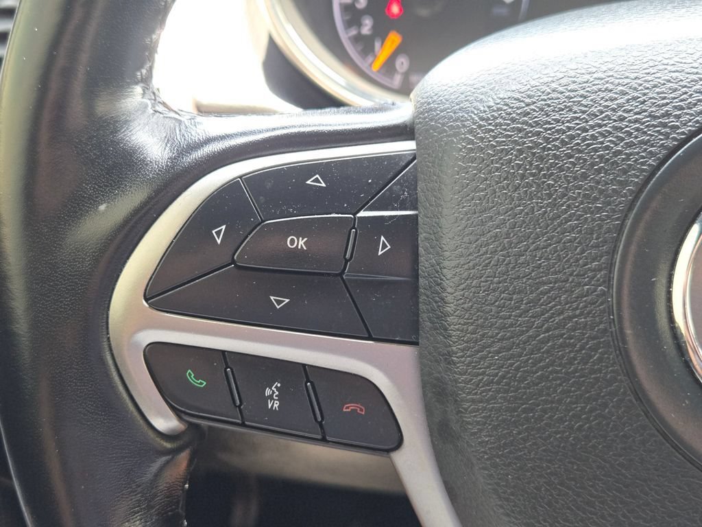 Used 2021 Jeep Grand Cherokee Laredo X RWD image 27