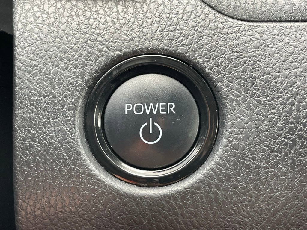 Used 2025 Toyota Camry LE FWD image 28