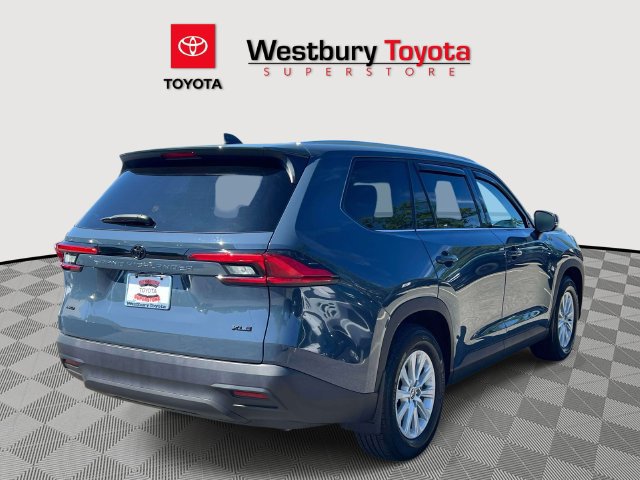 Used 2024 Toyota Grand Highlander AWD image 9