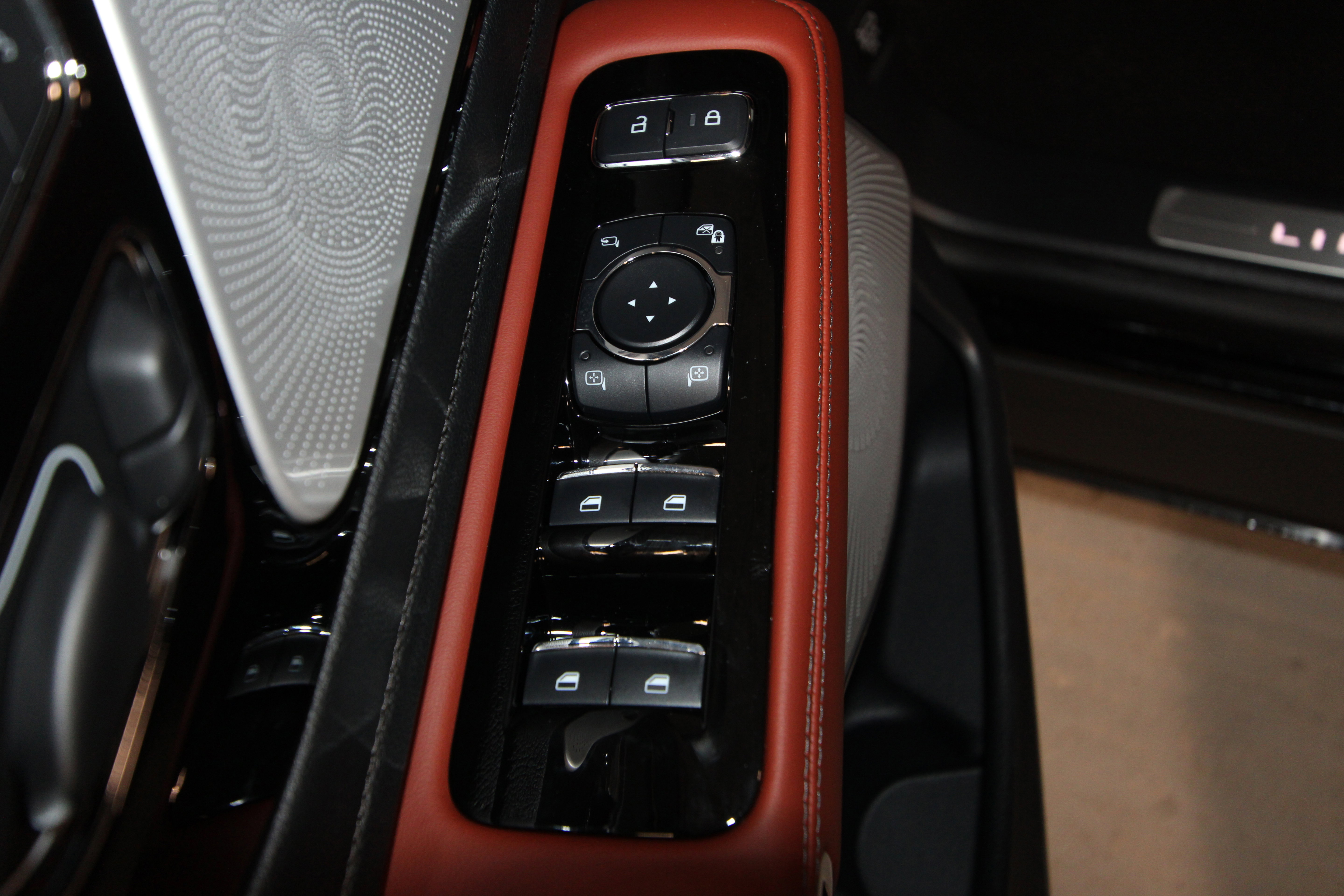 New 2026 Lincoln Aviator Reserve image 5