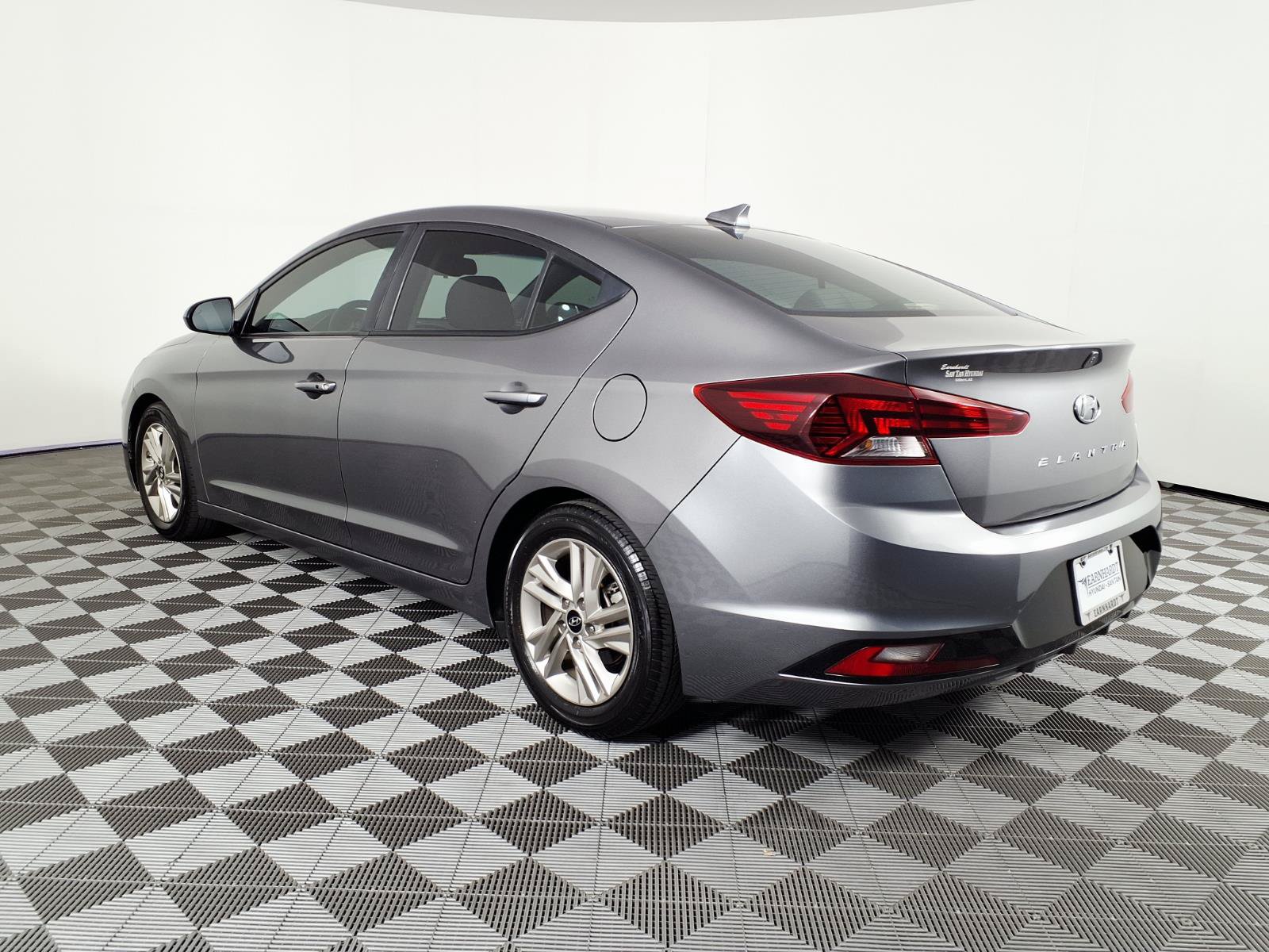 Used 2020 Hyundai Elantra Value Edition FWD image 6