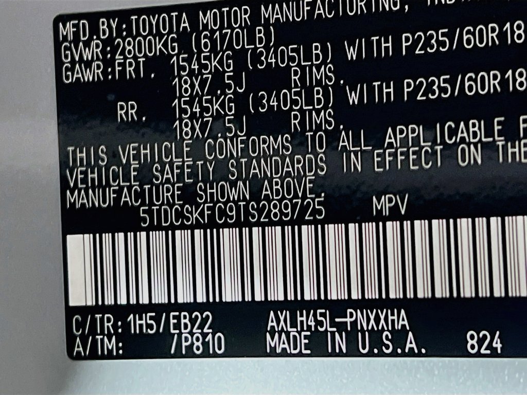 New 2026 Toyota Sienna XLE Woodland Edition AWD/4WD image 25
