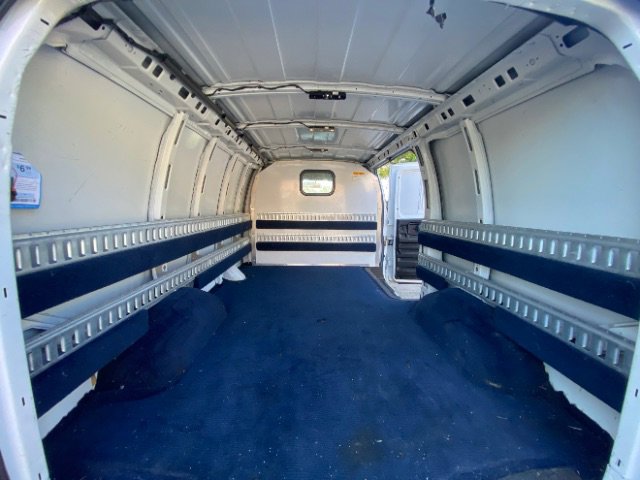 Used 2018 Chevrolet Express 2500 image 13