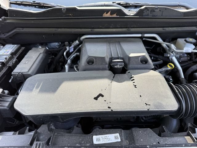Used 2024 Chevrolet Colorado Trail Boss w/ Technology Package AWD/4WD image 35