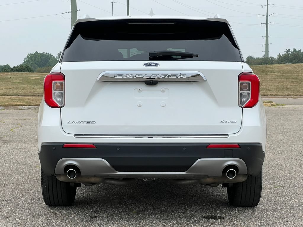Used 2023 Ford Explorer Limited w/ Equipment Group 301A AWD/4WD image 54