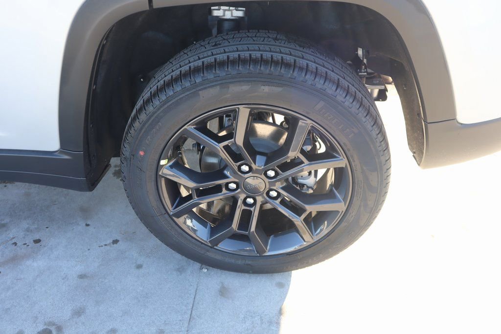 New 2025 Jeep Grand Cherokee Limited image 19