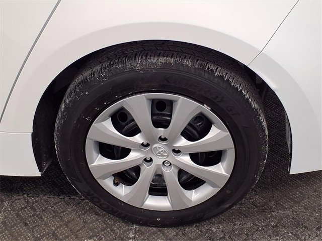 Used 2023 Toyota Corolla LE image 25