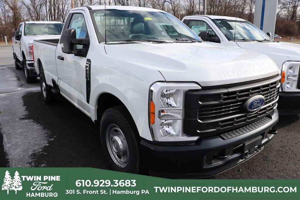 Used 2023 Ford F250 XL image 1