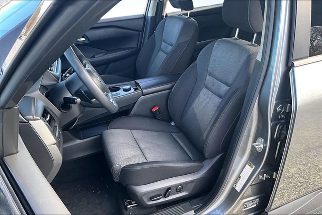 Used 2024 Nissan Rogue SV image 20