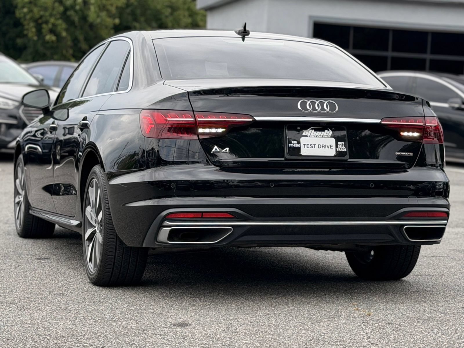 Used 2022 Audi A4 2.0T Premium w/ Convenience Package AWD/4WD image 3