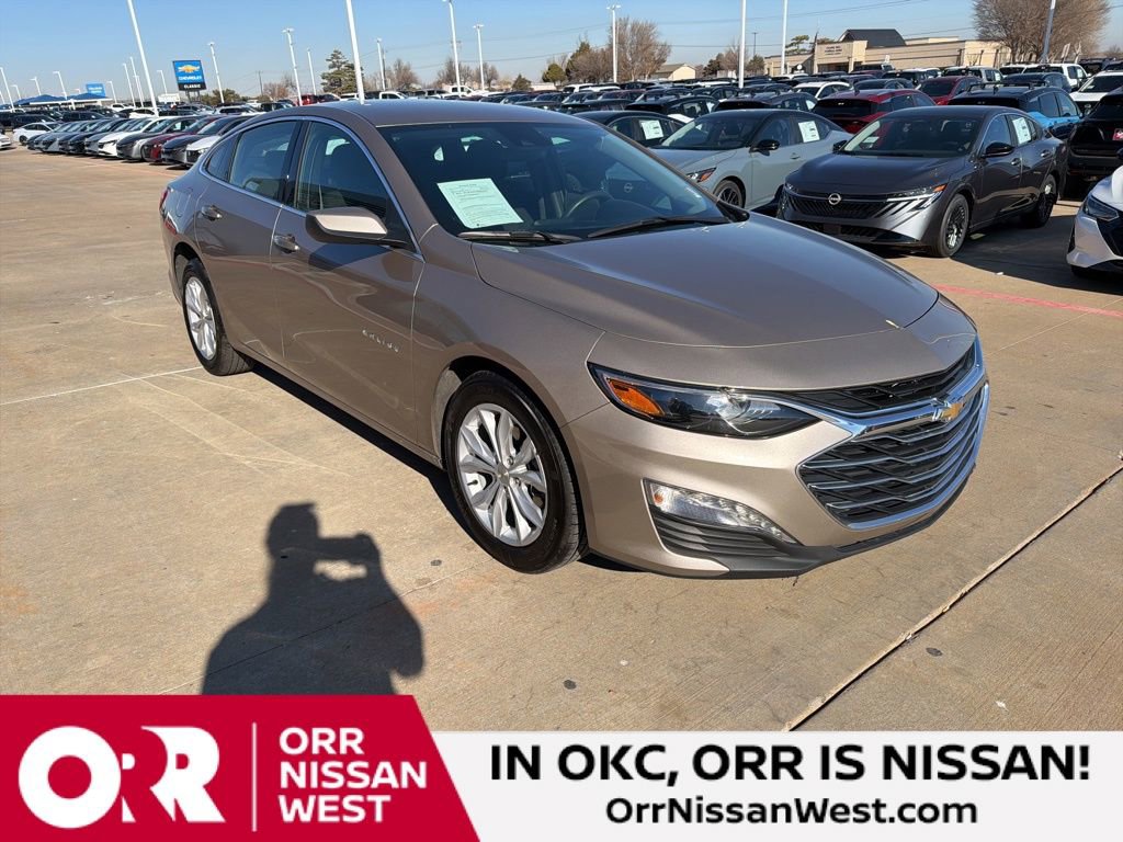 Used 2025 Chevrolet Malibu LT FWD image 7