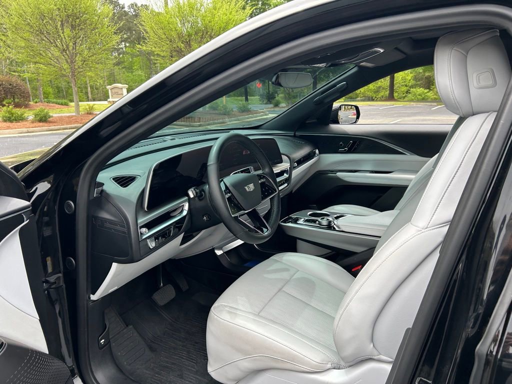 Used 2024 Cadillac Lyriq Sport w/ LPO, Floor Liner Package image 38