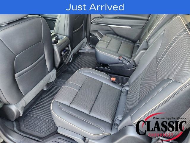 Used 2025 Chevrolet Traverse High Country image 42
