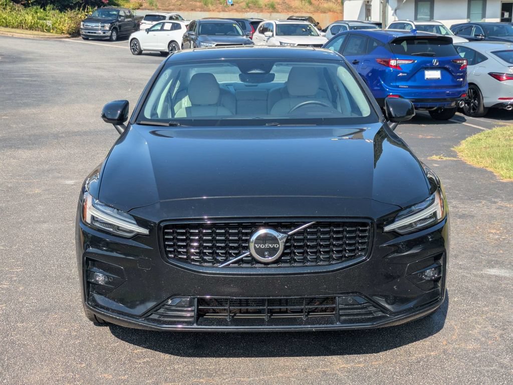 Certified 2024 Volvo S60 B5 Plus w/ Protection Package Premier FWD image 9