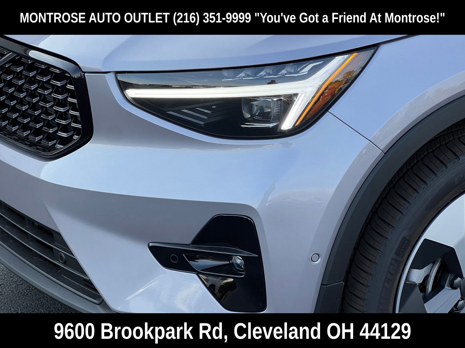 New 2026 Volvo XC40 B5 Plus w/ Protection Package Premier image 9