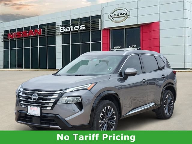 Used 2025 Nissan Rogue Platinum w/ Tech Package FWD image 2