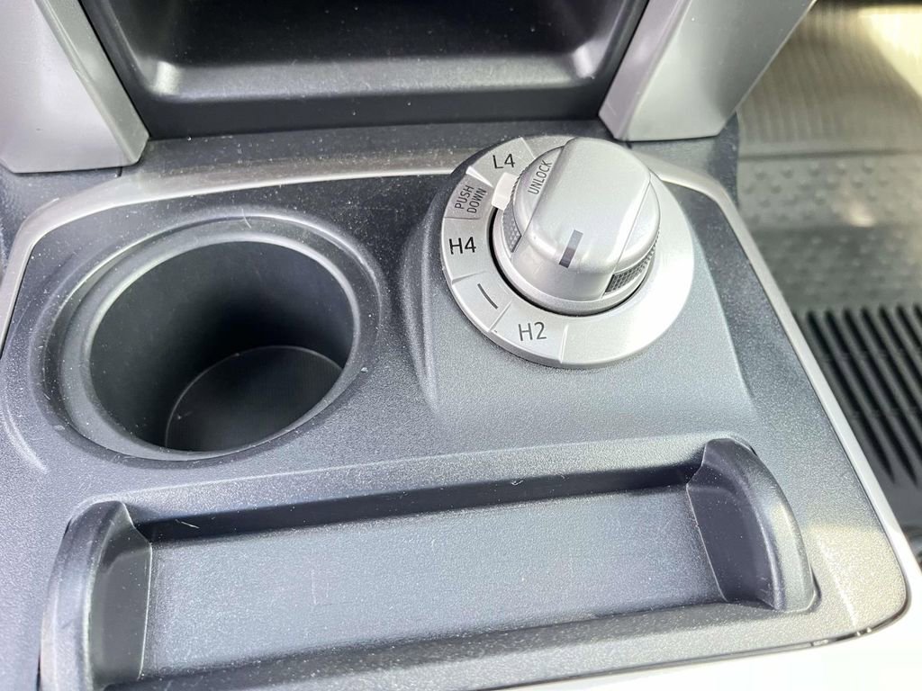 Used 2017 Toyota 4Runner SR5 Premium image 22