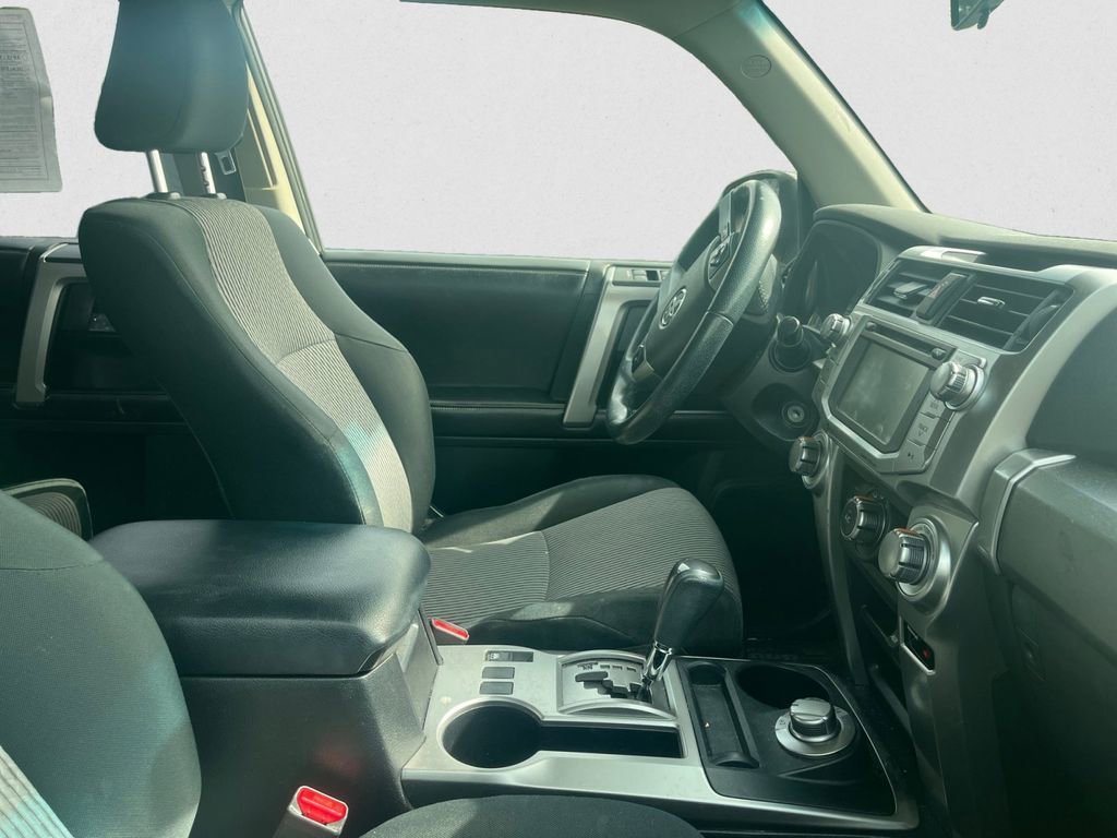 Used 2016 Toyota 4Runner SR5 image 10