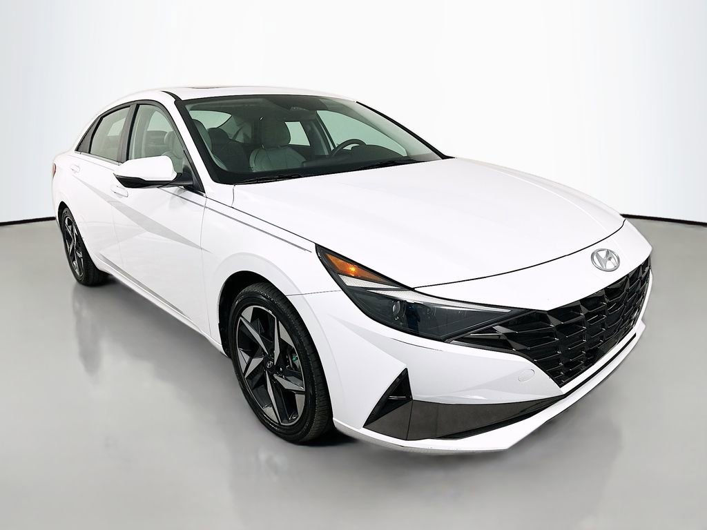 Used 2023 Hyundai Elantra Limited w/ Preferred Accessory Package image 3