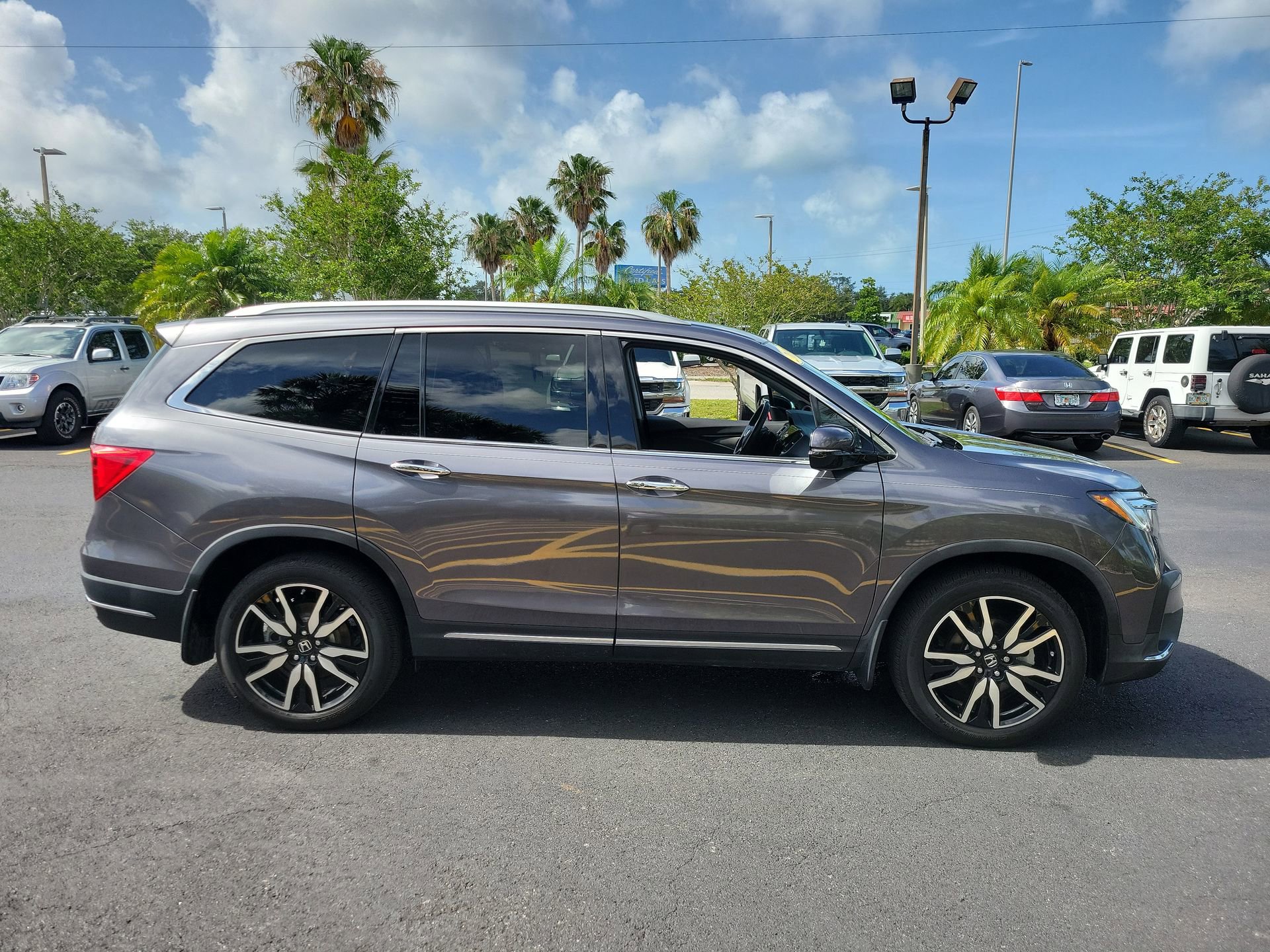 Used 2019 Honda Pilot Elite image 5