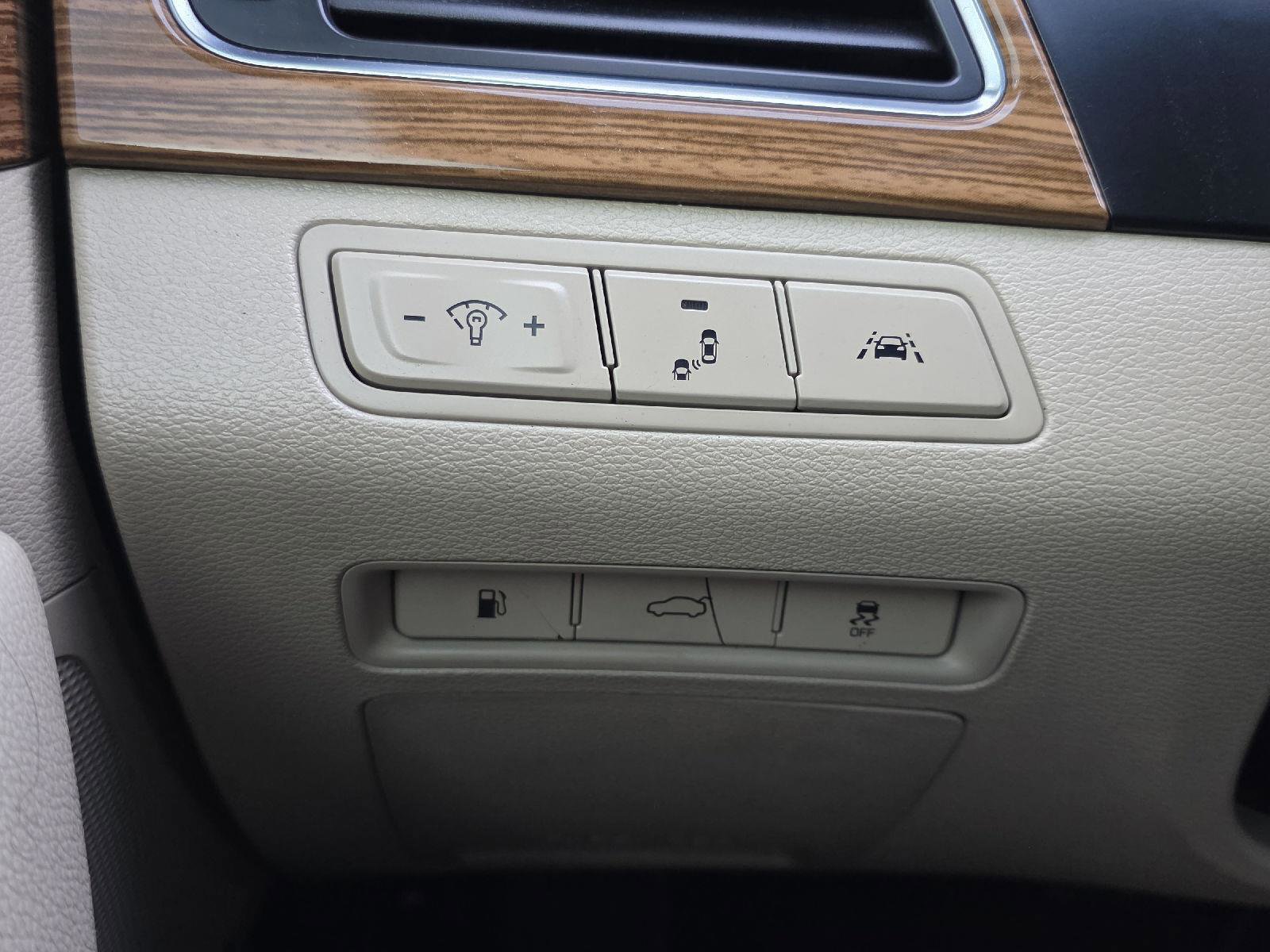 Used 2015 Hyundai Sonata Limited w/ Option Group 06 image 11
