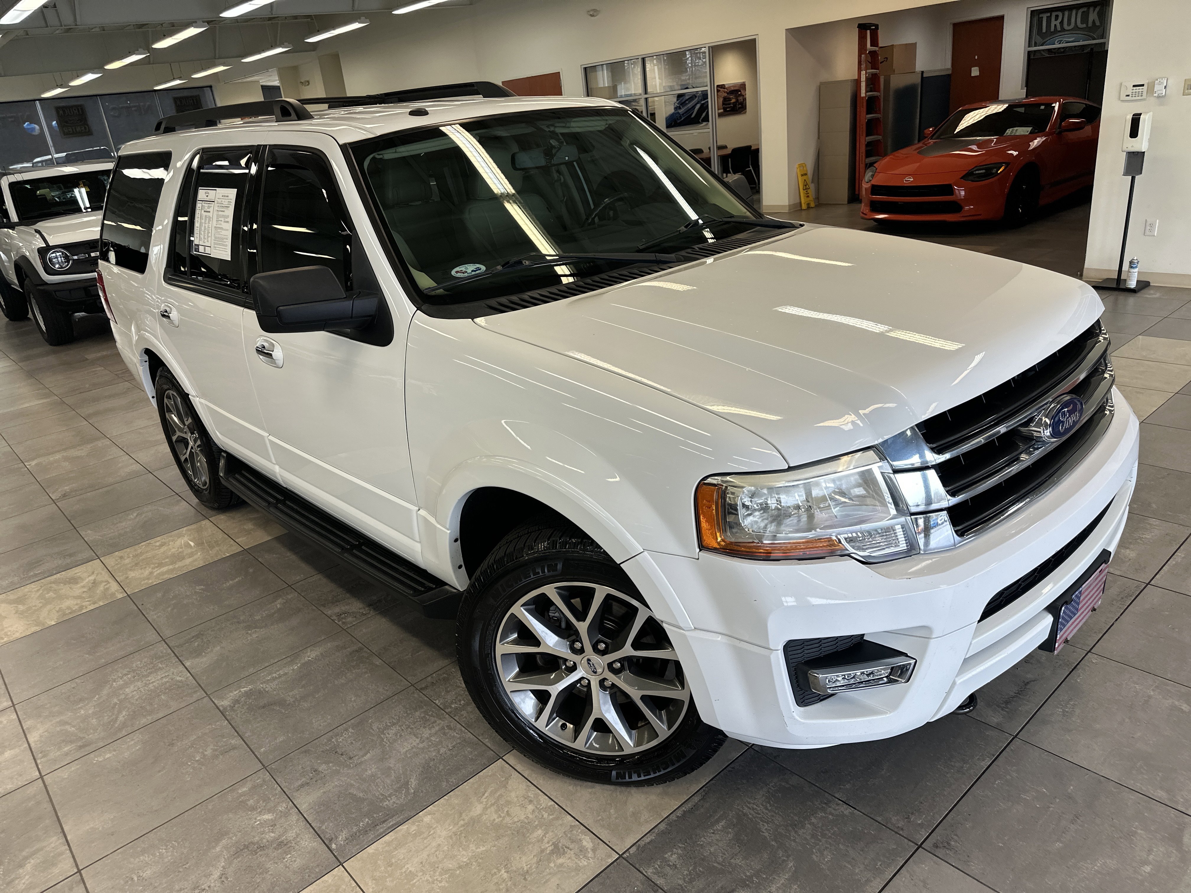 Used 2016 Ford Expedition XLT w/ Equipment Group 202A image 13