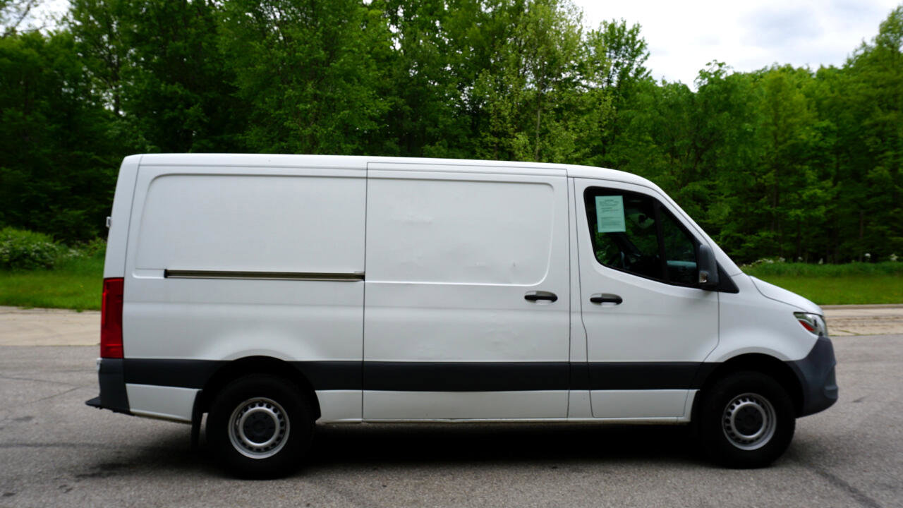 Used 2019 Mercedes-Benz Sprinter 1500 image 6