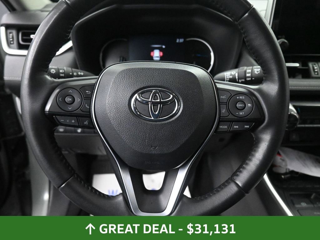 Used 2023 Toyota RAV4 XLE Premium image 34